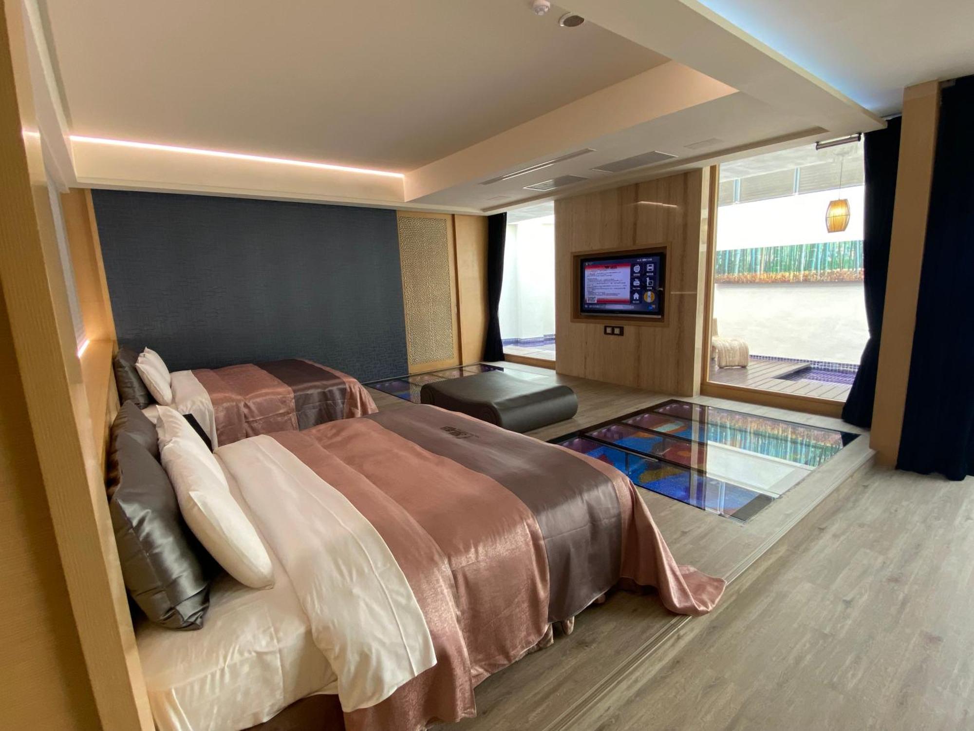 Xiadu Motel Taichung Exterior photo