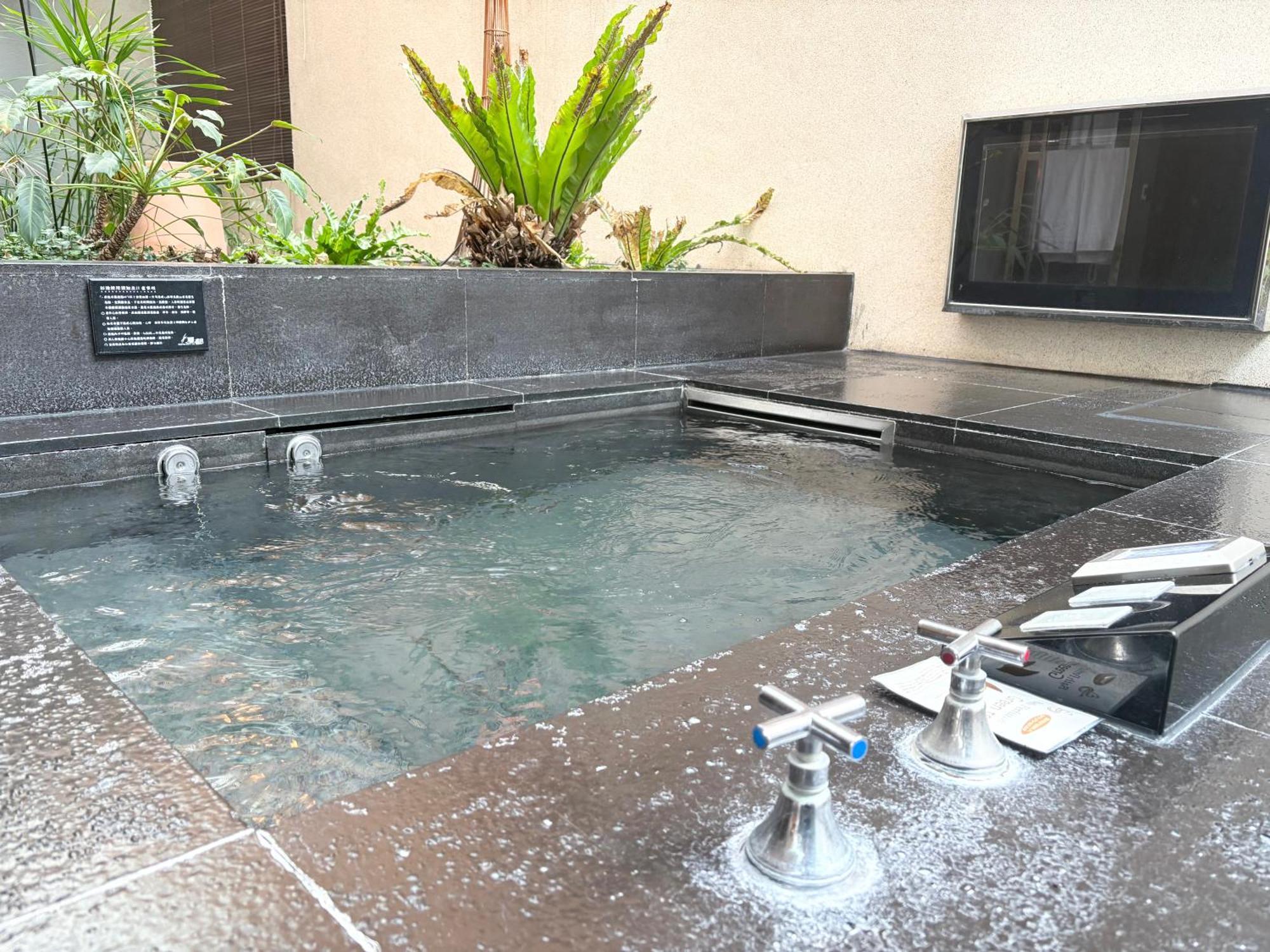 Xiadu Motel Taichung Exterior photo