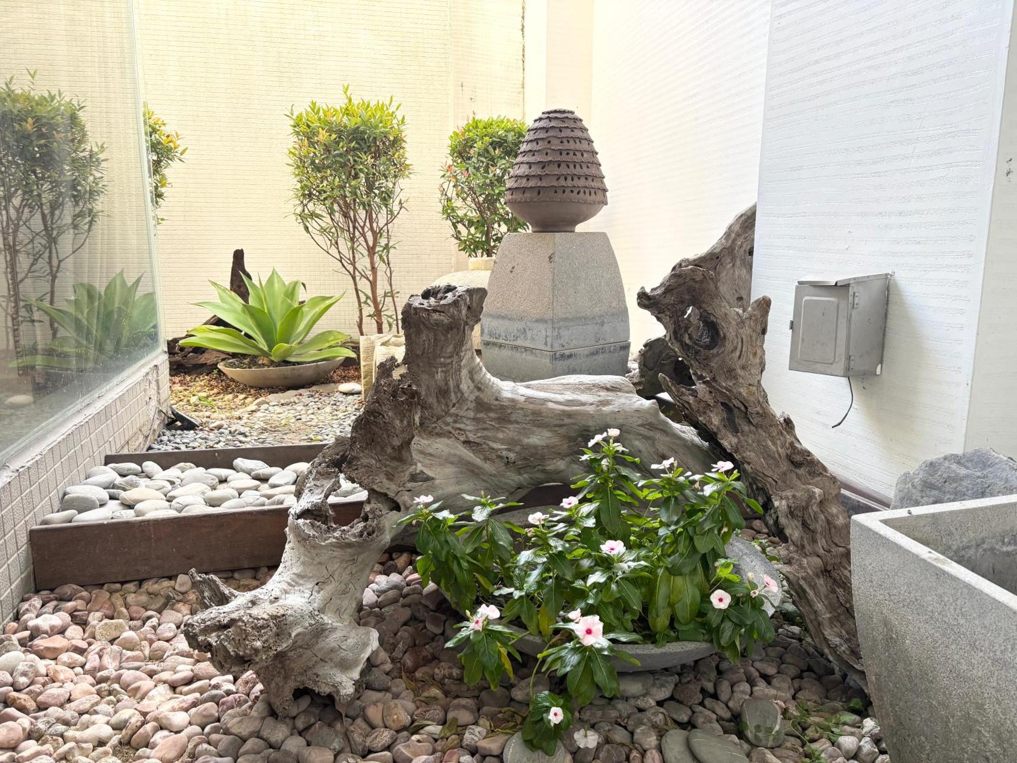 Xiadu Motel Taichung Exterior photo