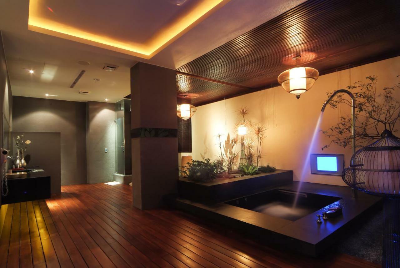 Xiadu Motel Taichung Exterior photo